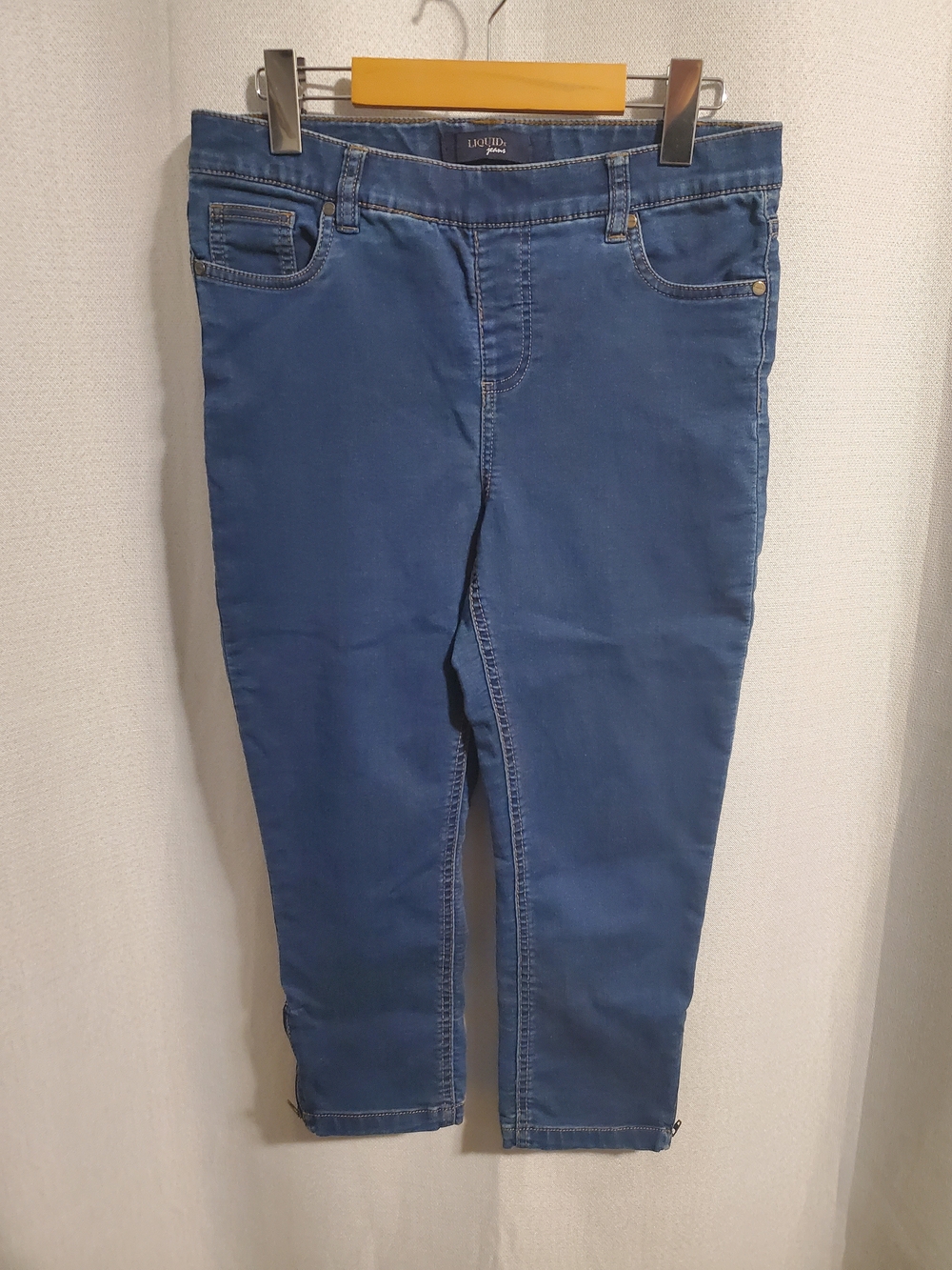 (3/$20) Liquid X Jeans Blue Women’s Capri Jeans